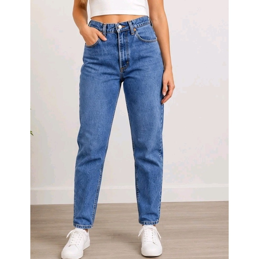 Vintage Levis 551 Relaxed Fit Tapered Leg Jeans Made in USA Medium Wash 14 MED